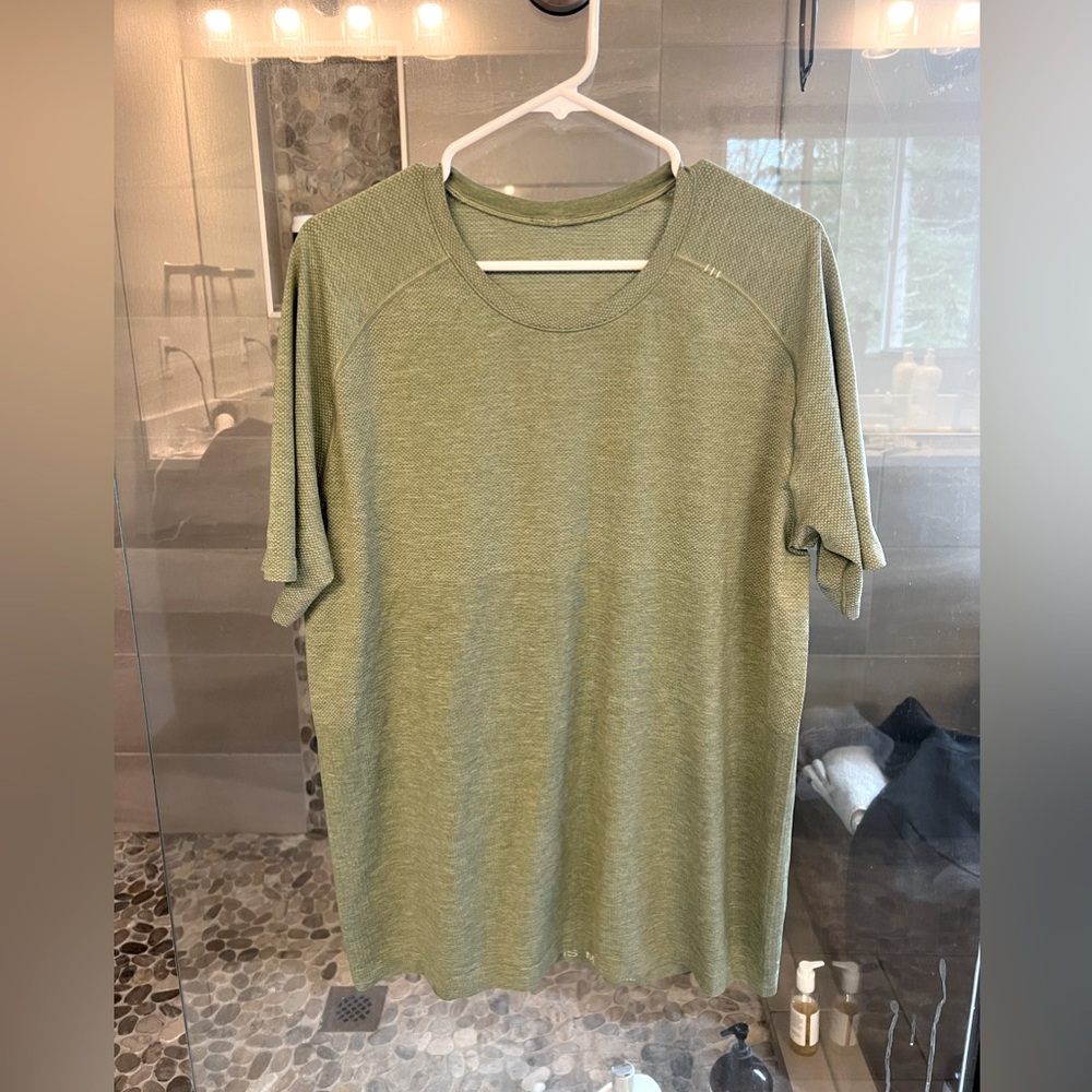 Lululemon Mens Short Sleeve Swiftly T Shirt Blue Lightweight Size XL